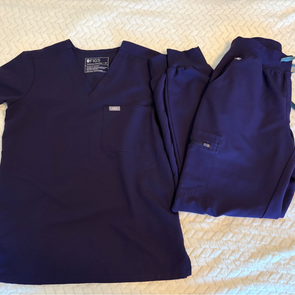 Figs Scrub Set
